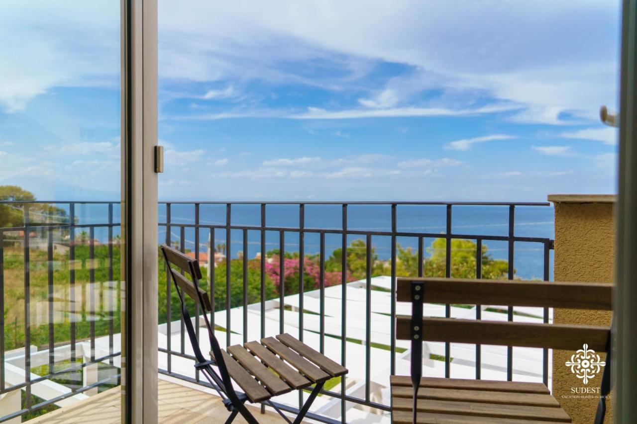 Villa Vittoria - Waterfront House Augusta Exterior foto